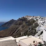 Doukas Caldera Villa *