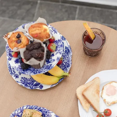 Doukas Caldera Φηρά