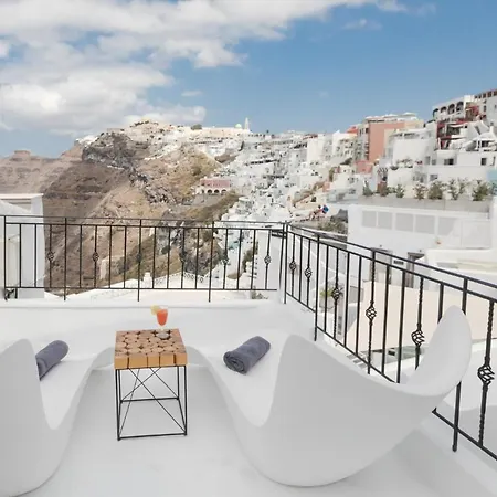 Doukas Caldera Φηρά