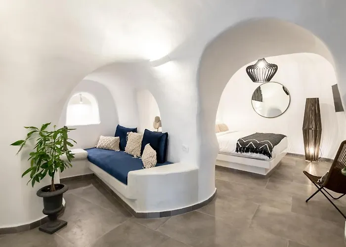 Doukas Caldera * Fira (Santorini)