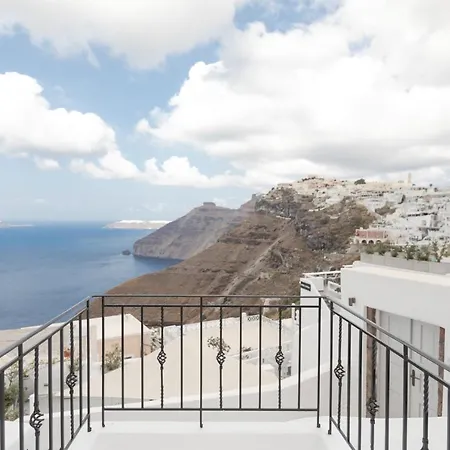 Doukas Caldera Villa Fíra