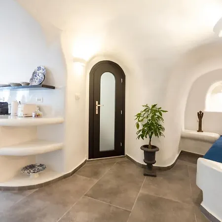 Doukas Caldera Villa