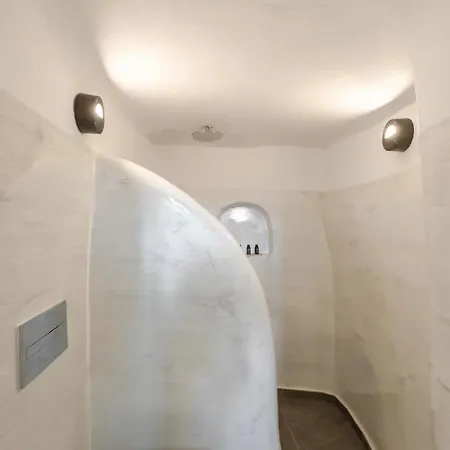 Doukas Caldera Villa *