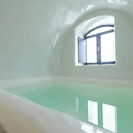 Villa Doukas Caldera Fira (Santorini)