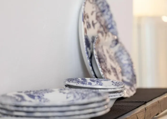 Willa Doukas Caldera