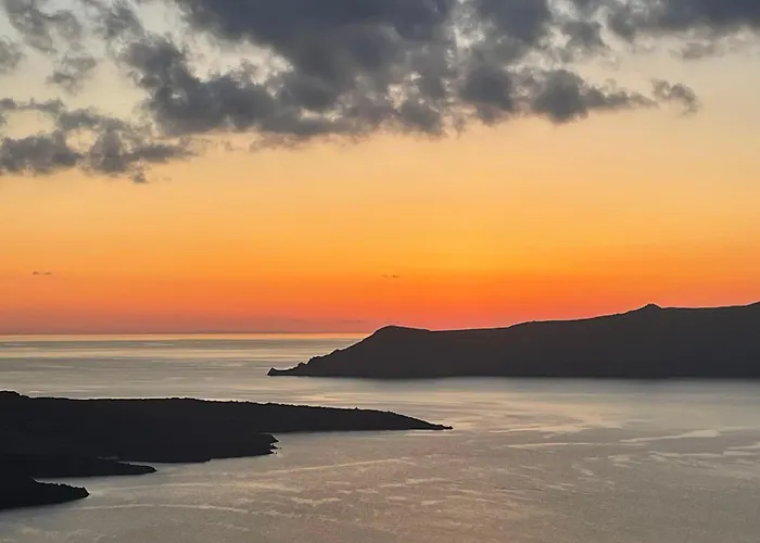 Doukas Caldera Villa Fira (Santorini)