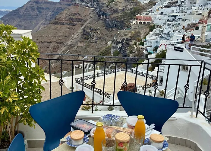 Doukas Caldera * Fira (Santorini)