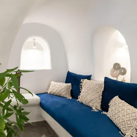 Doukas Caldera Fira (Santorini)